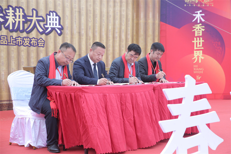 1630463082973577.jpg 7c655caea1cfbc5f8f4737871aff3ff.jpg